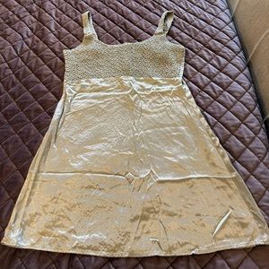 Upfront Metallic Grey Mini Dress with Stretchy Ruffled up Top Design. Size L